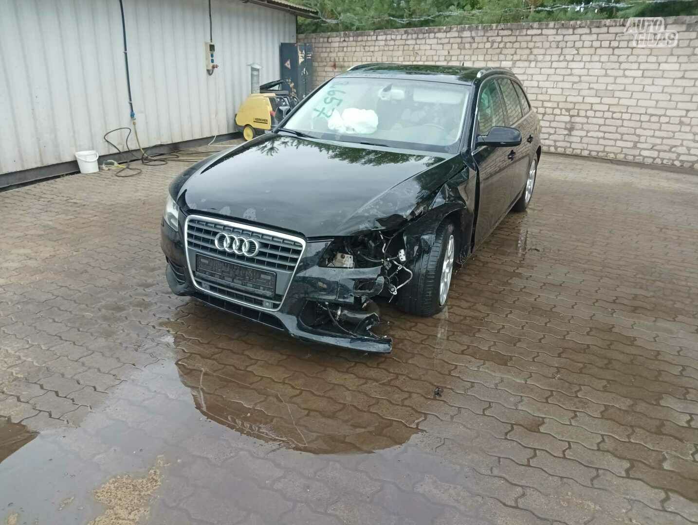 Audi A4 B8 2010 y parts