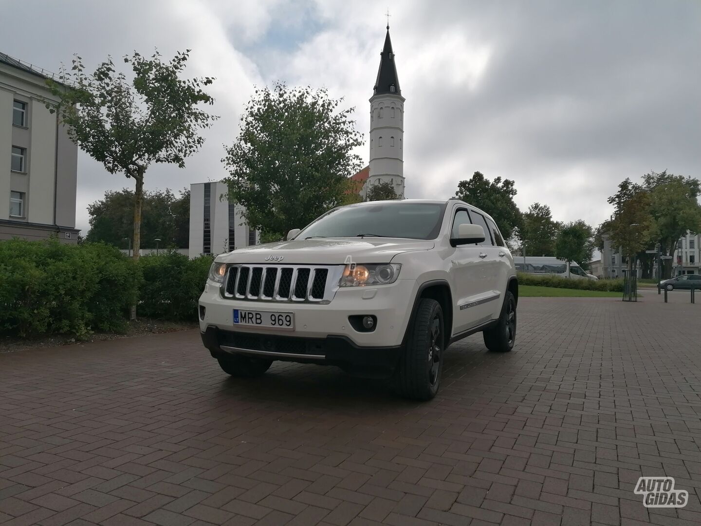 Jeep Grand Cherokee 2012 г Внедорожник / Кроссовер