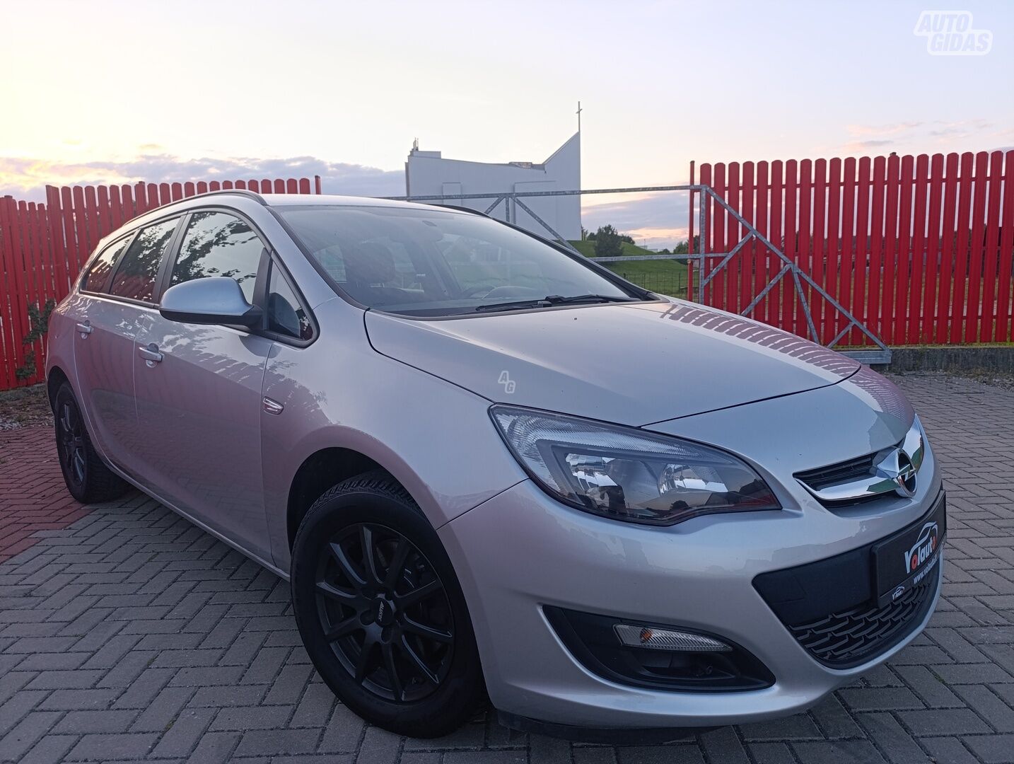 Opel Astra 2014 г Универсал