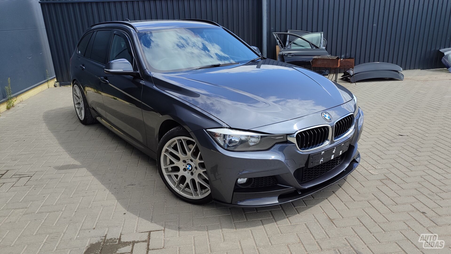 Bmw 320 2014 y parts