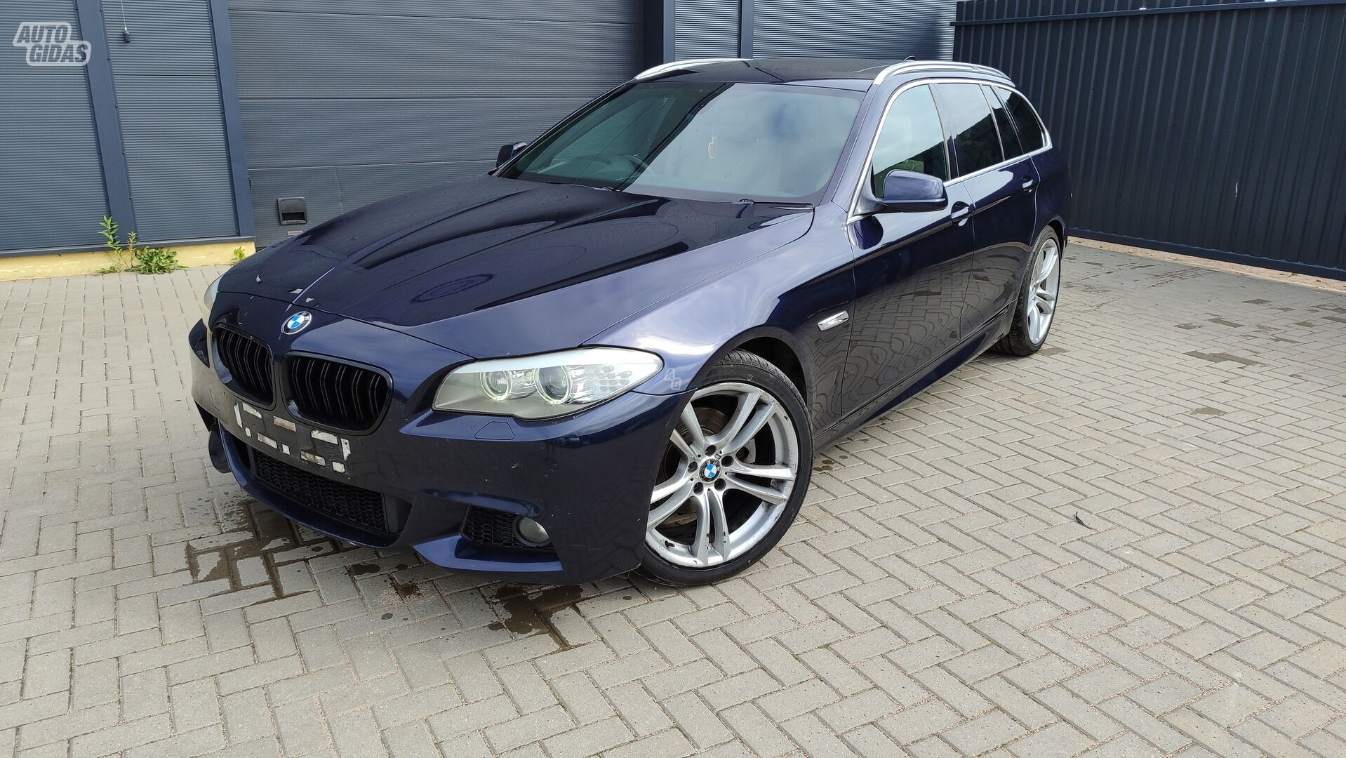 Bmw 520 2012 m dalys