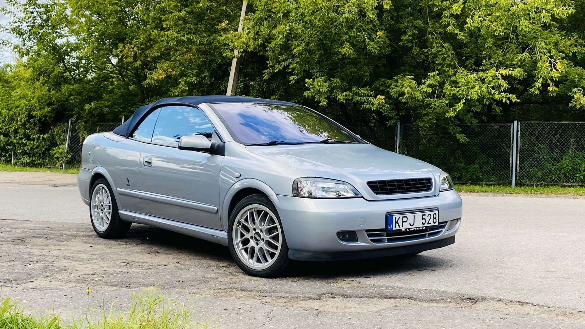 Opel Astra Bertone 2002 m