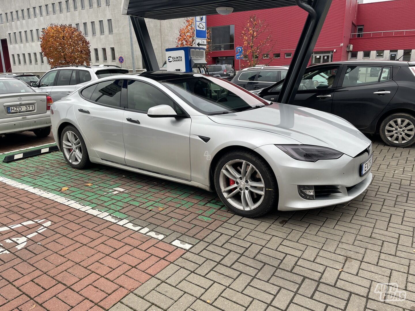 Tesla Model S 2018 m Hečbekas