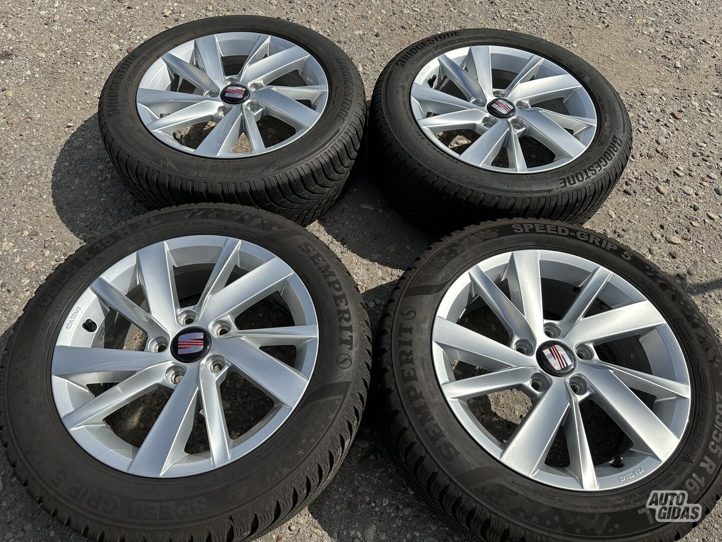 Seat Siunciam, 6.5J ET46 light alloy R16 rims