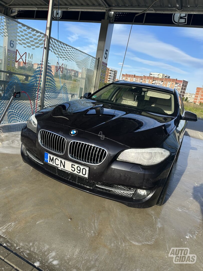 Bmw 530 2011 г Универсал