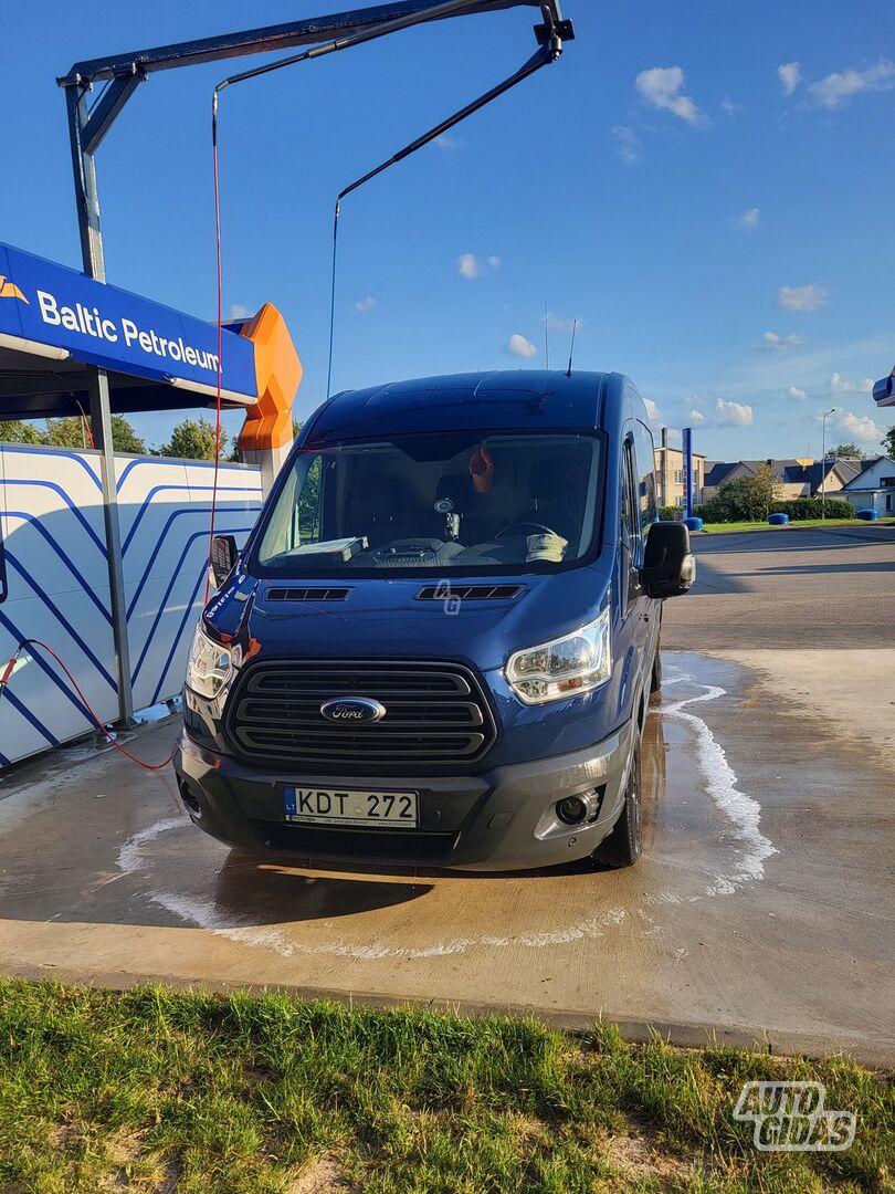 Ford Transit 2018 y Heavy minibus