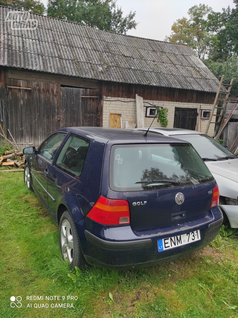 Volkswagen Golf IV Tdi 2000 m dalys