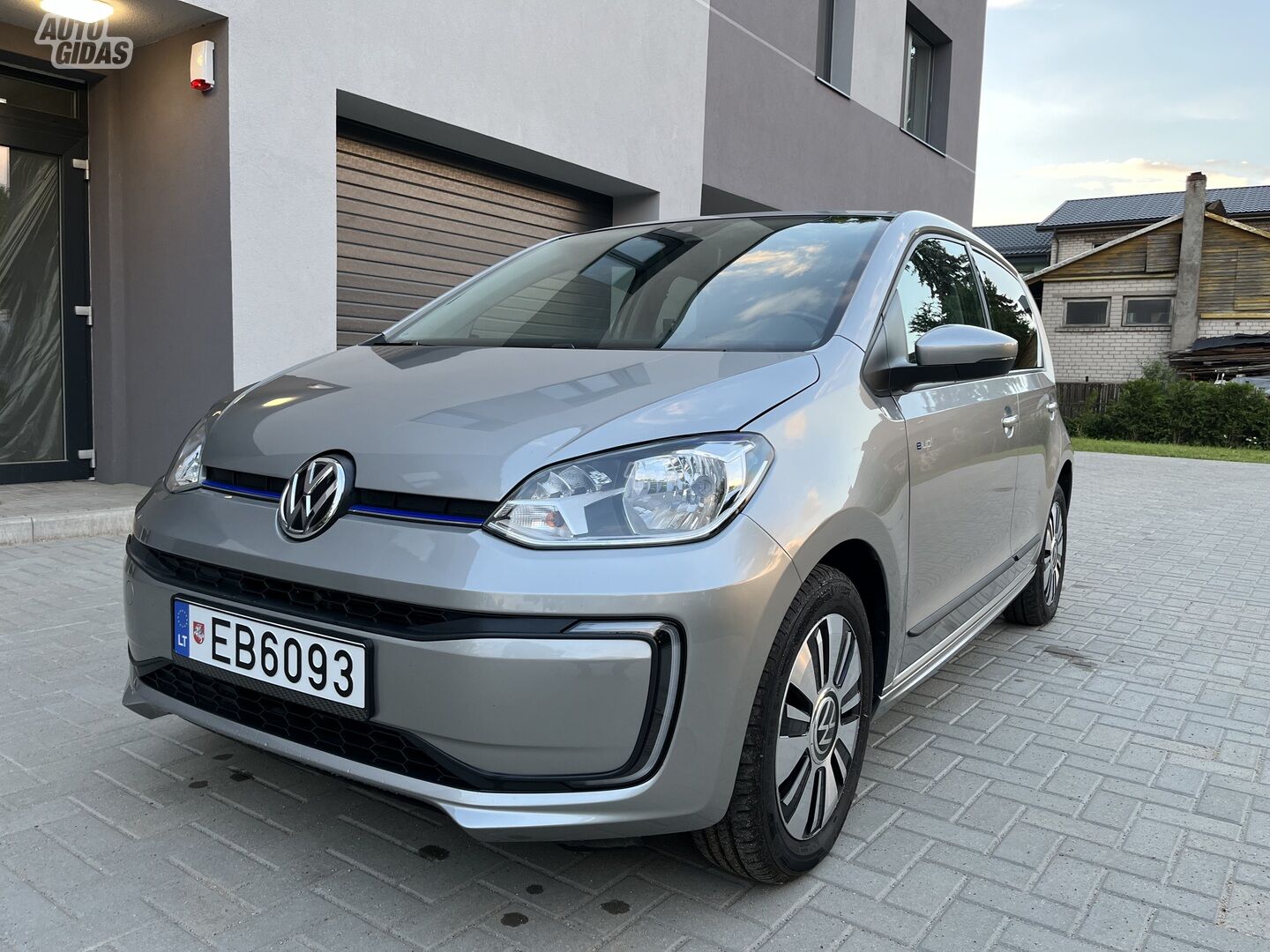 Volkswagen e-Up 2020 y Hatchback