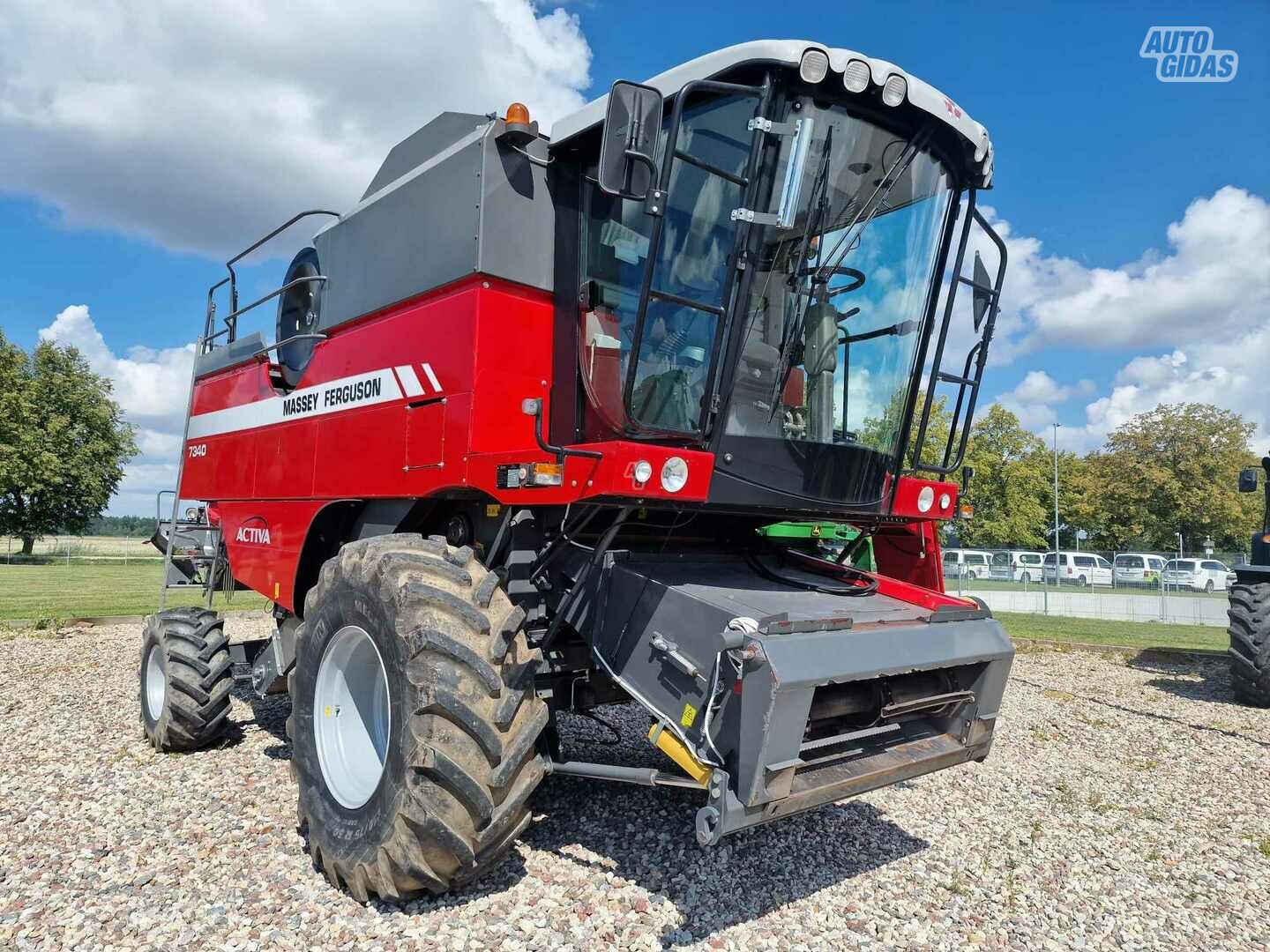 Massey 2016 m Kombainas