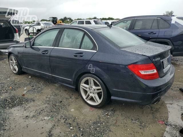 Mercedes-Benz C 250 2014 y Sedan