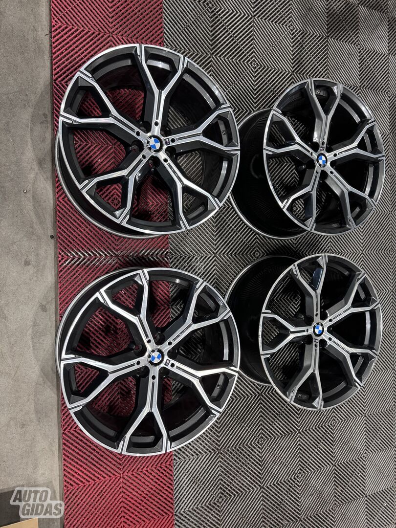 100 VD P X5 light alloy R21 rims