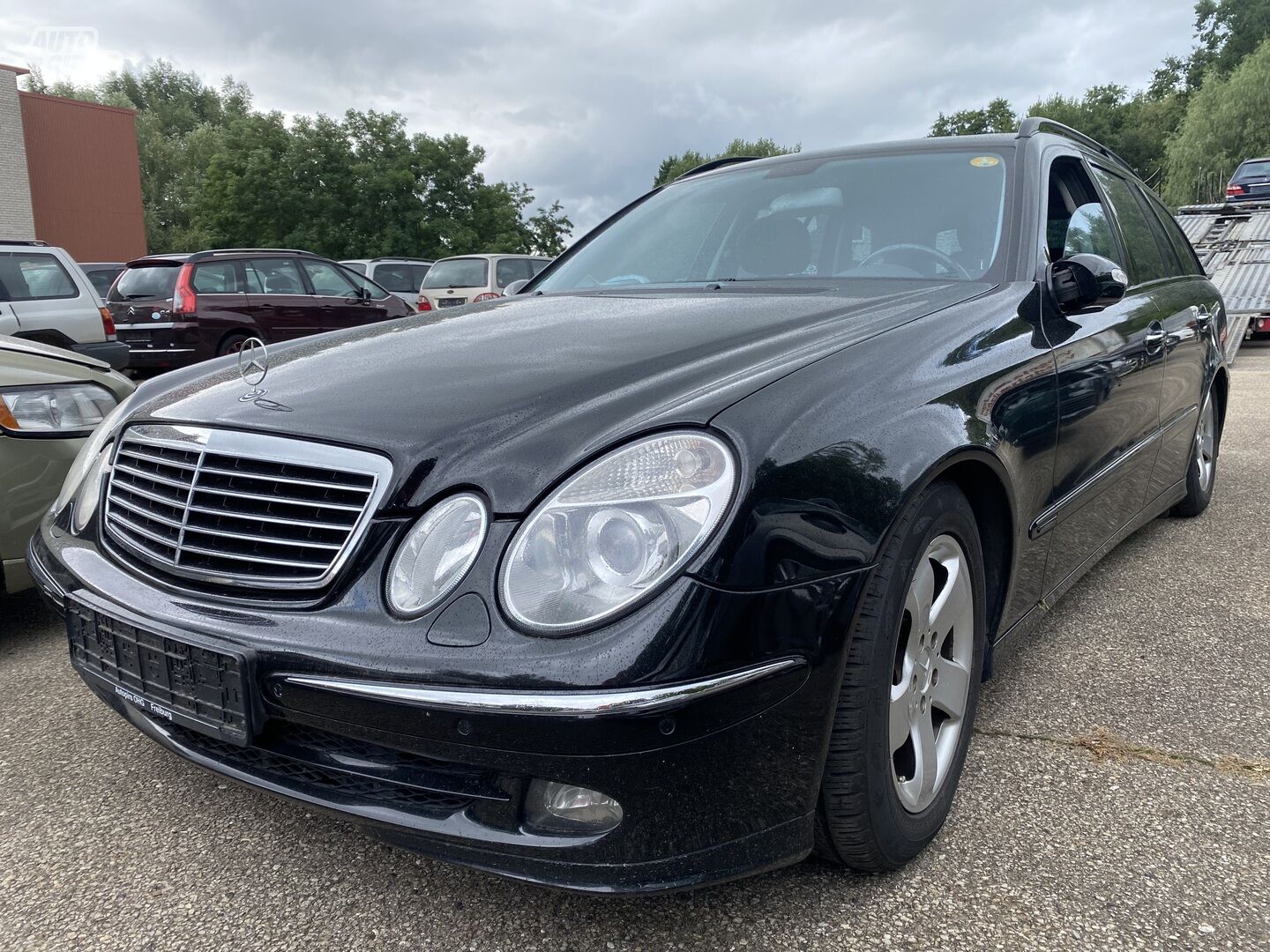 Mercedes-Benz E 320 2006 y parts