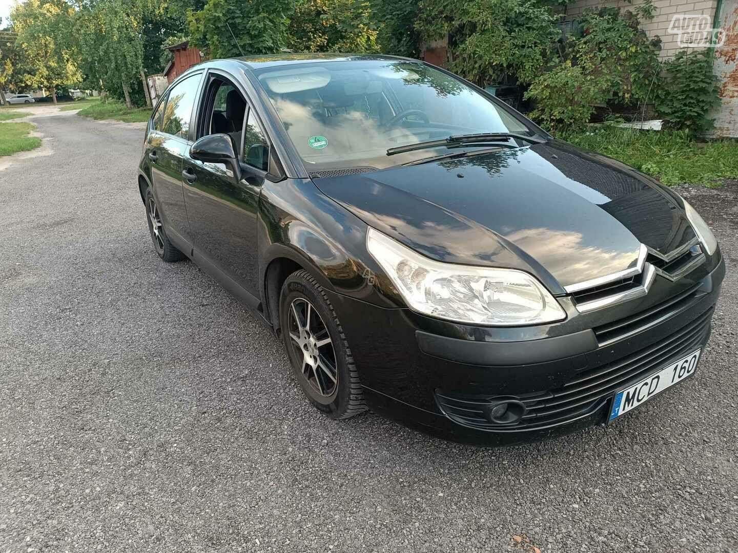 Citroen C4 2006 y Sedan