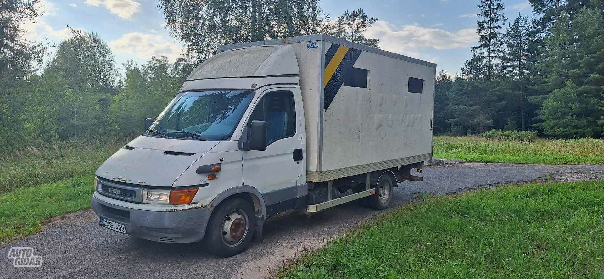 Iveco Daily 2000 m Komercinis auto(su būda)