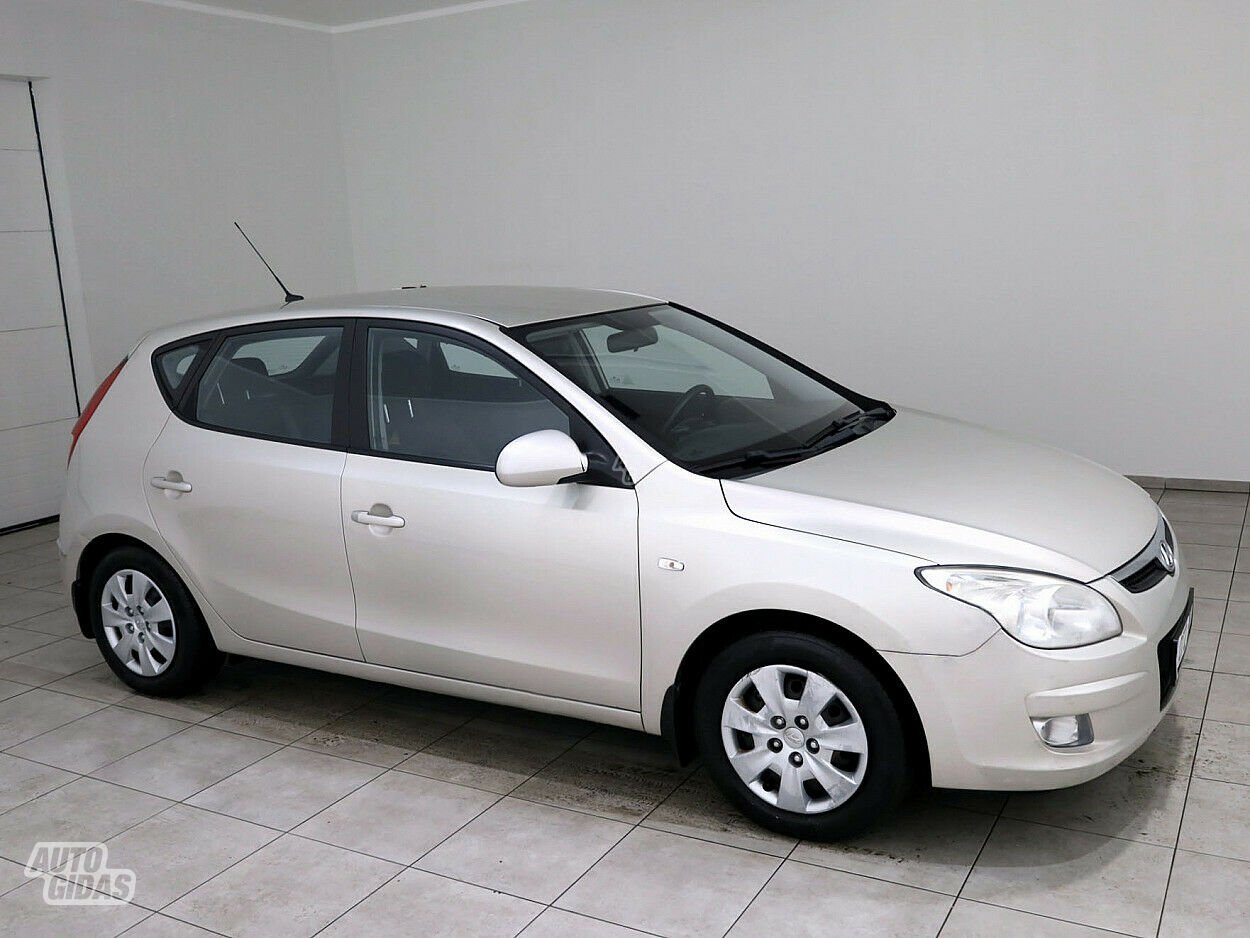 Hyundai i30 2008 г Хэтчбек