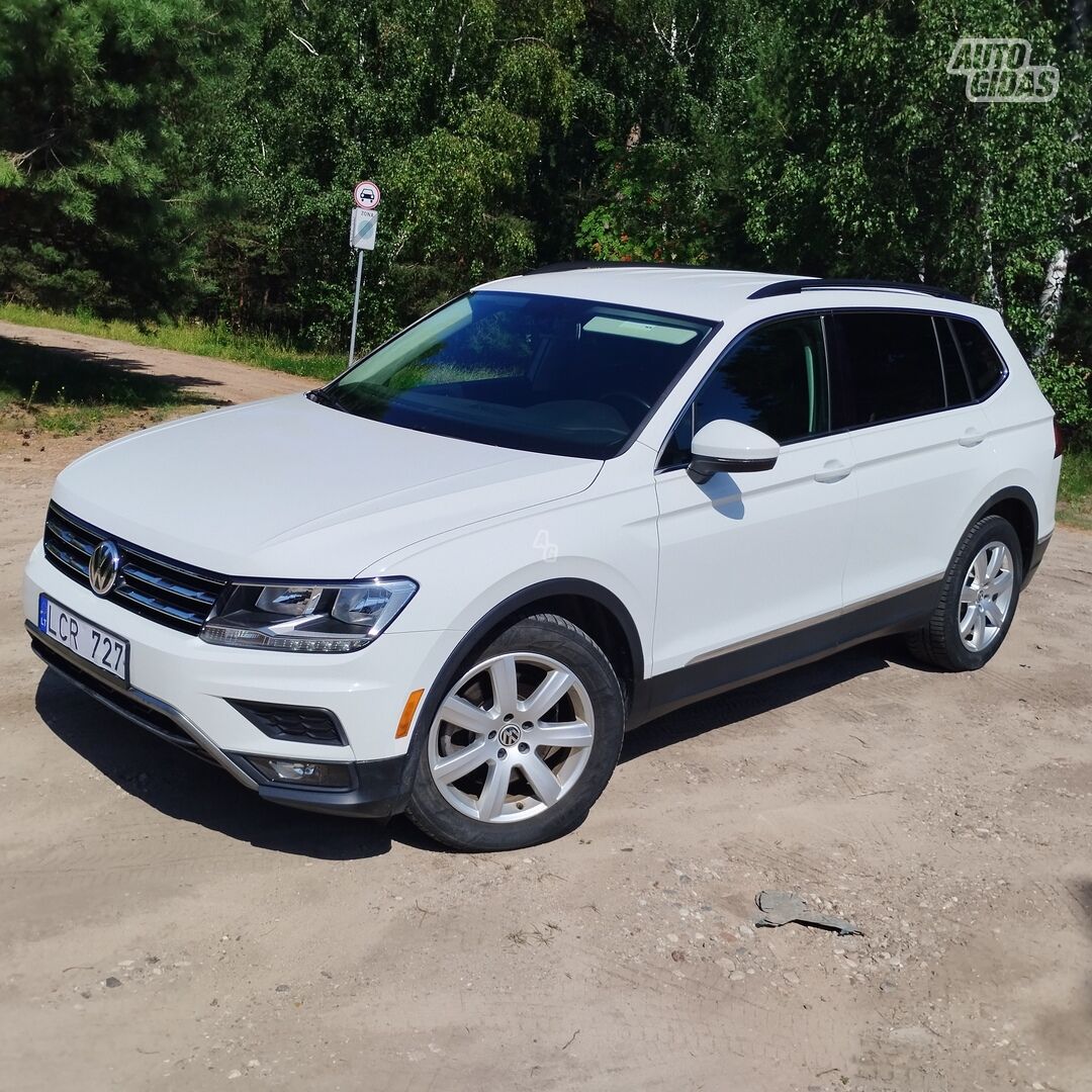 Volkswagen Tiguan 2018 y Off-road / Crossover