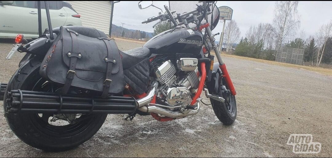 Honda Magna 2000 m Čioperis / Cruiser / Custom motociklas