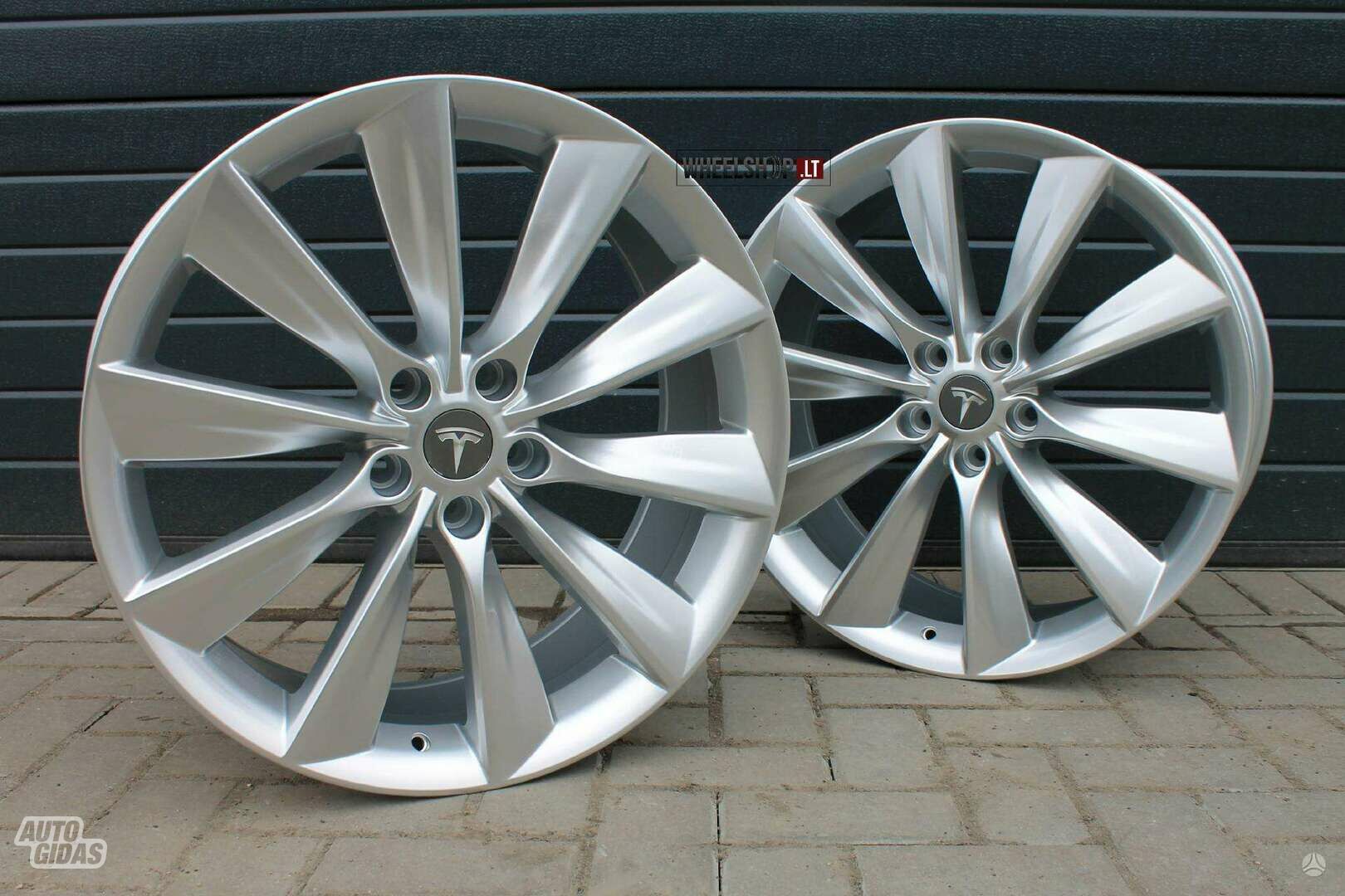 TESLA Jack EU-B1385 Style Silver light alloy R21 rims