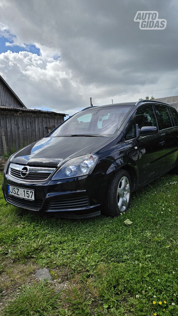 Opel Zafira 2005 m Universalas