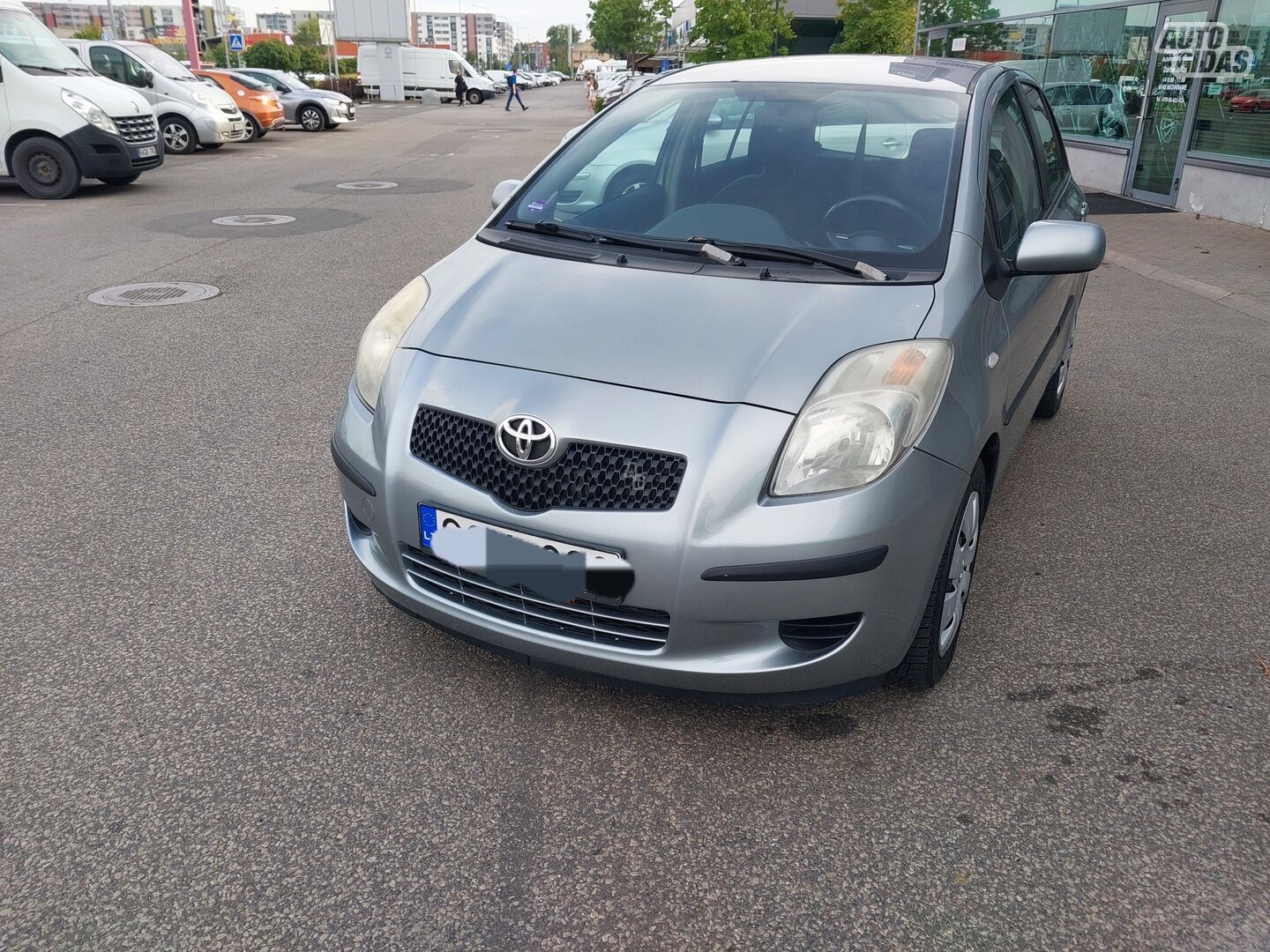 Toyota Yaris Luna A/C 2006 y