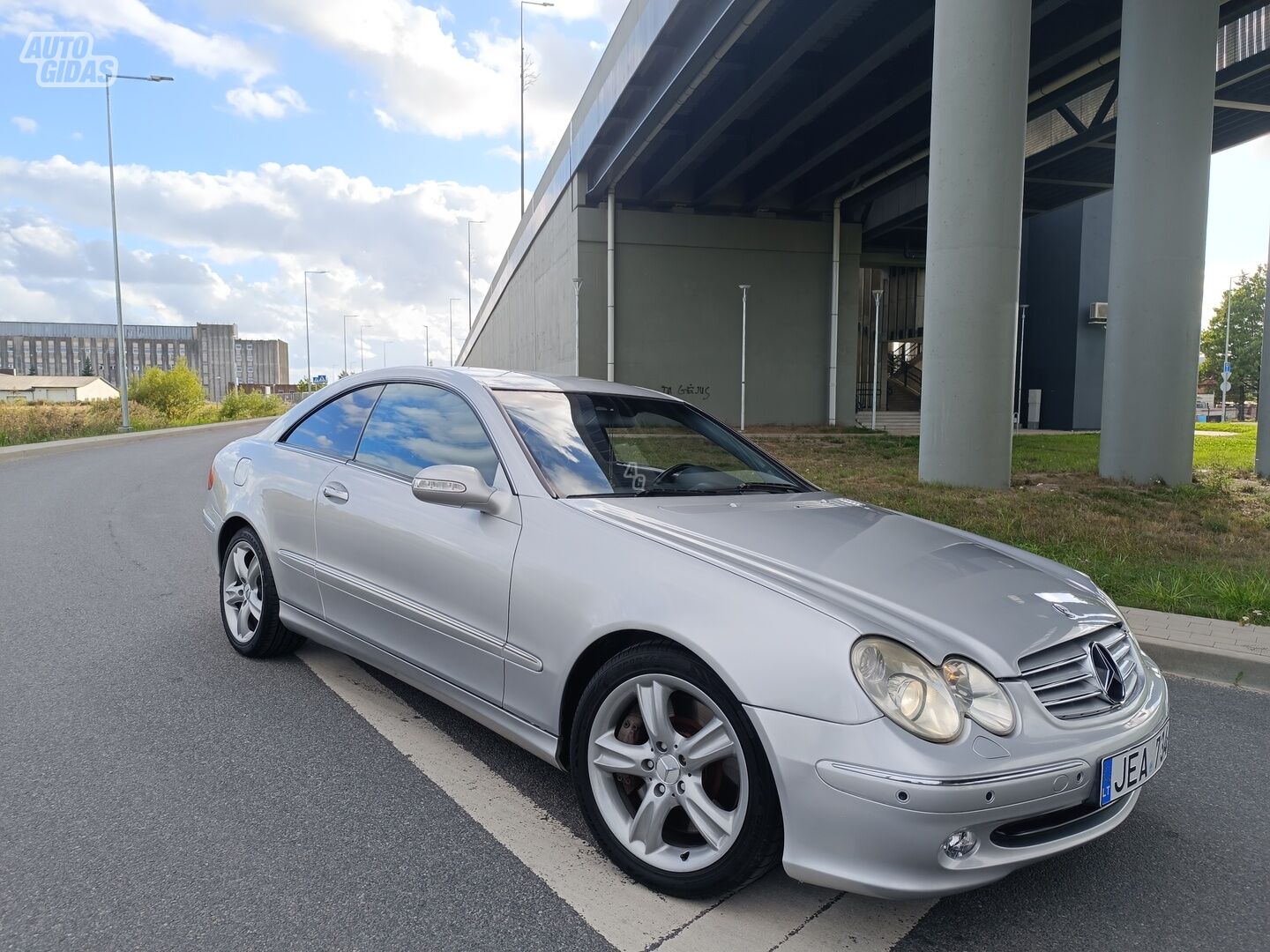 Mercedes-Benz CLK 500 W209 Avantgarde 2002 m