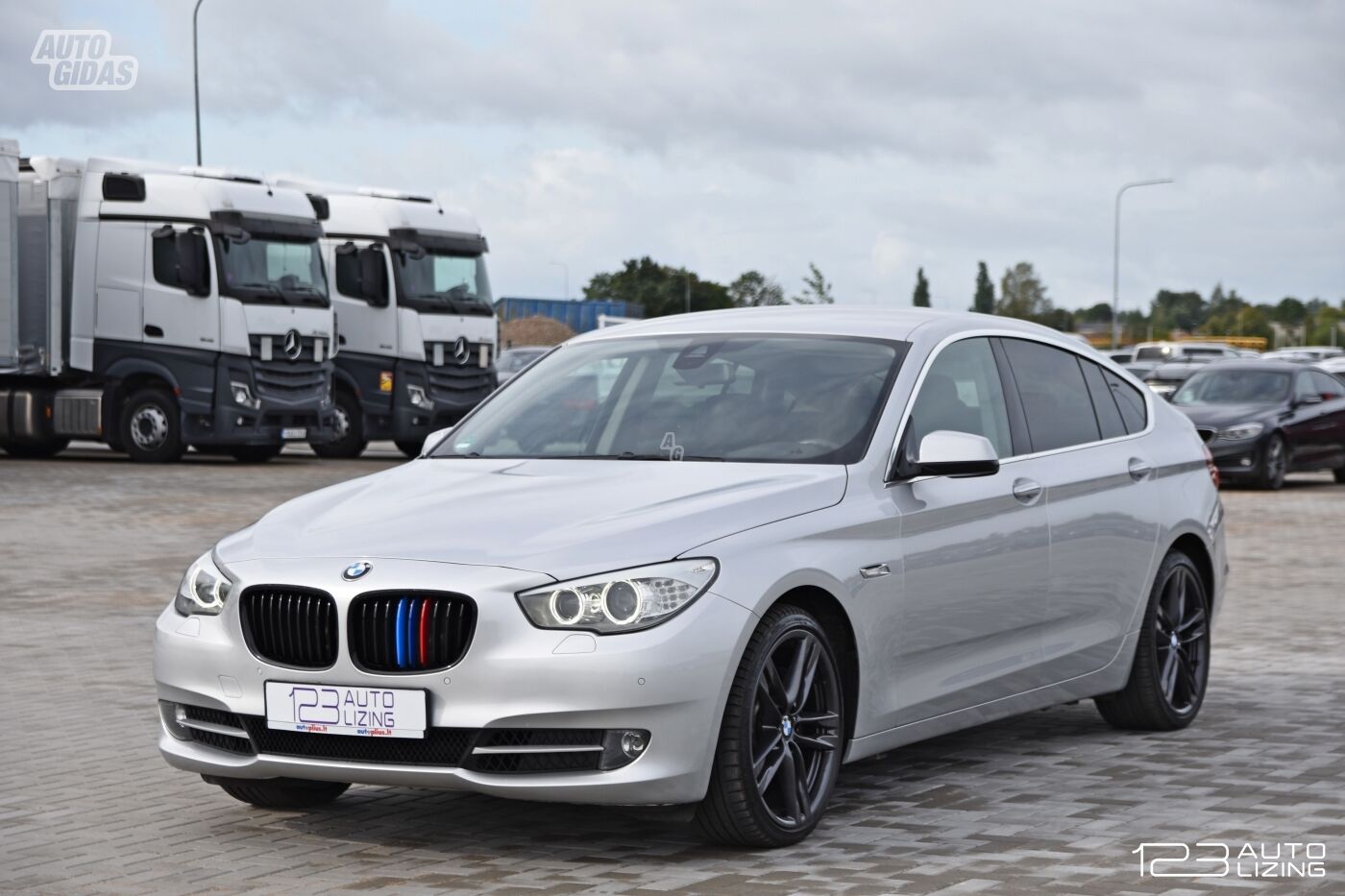 Bmw 520 Gran turismo 2013 y Hatchback