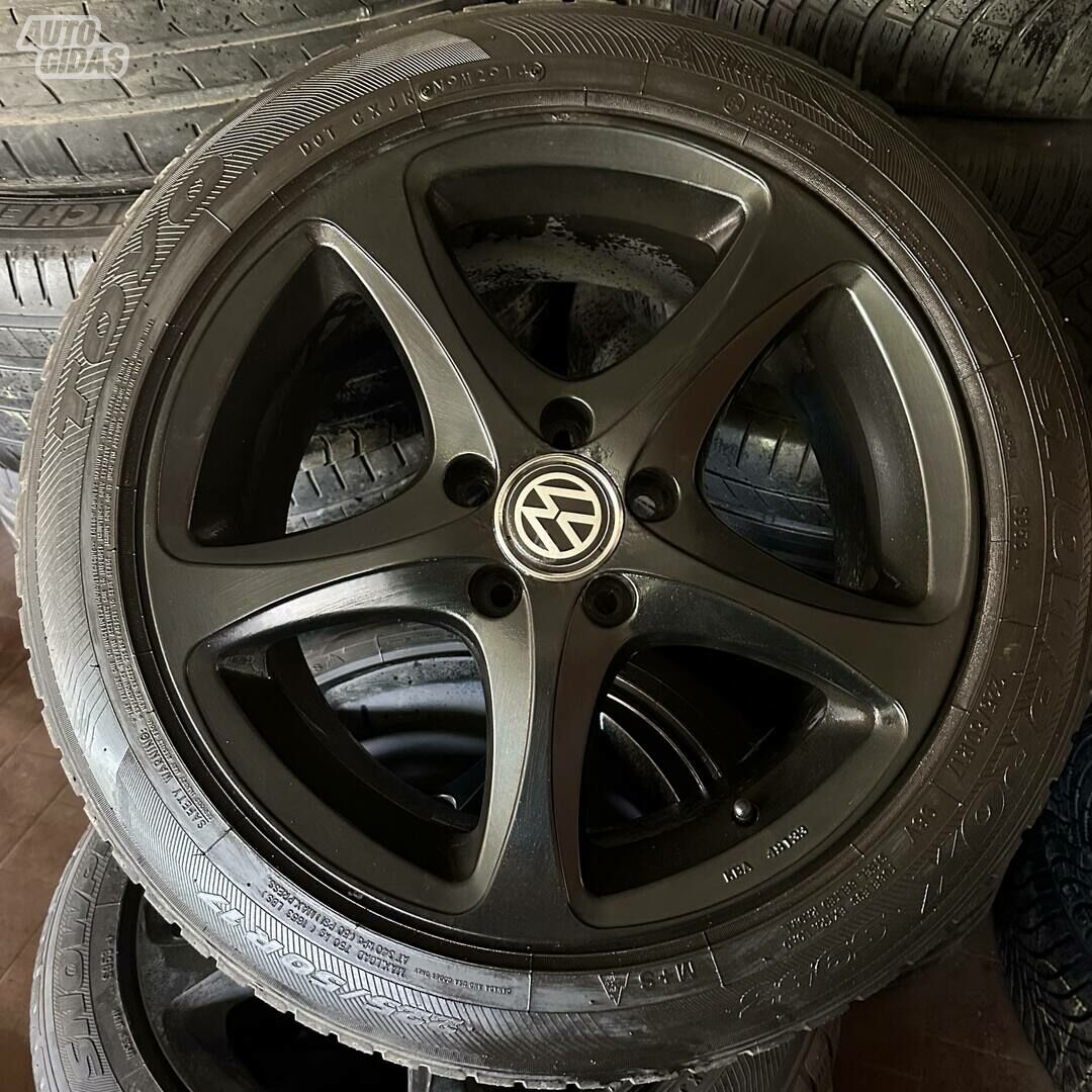 Volkswagen Passat light alloy R17 rims