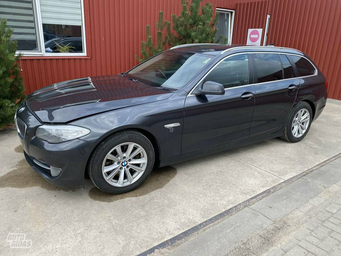 Bmw 525 2010 m dalys