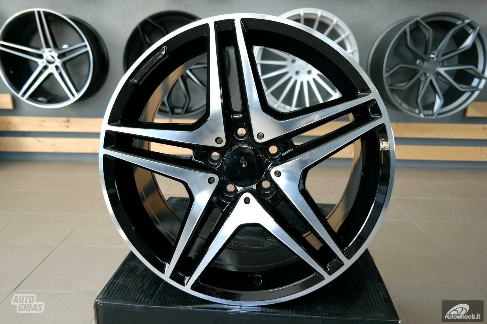 Autowheels Mercedes AMG IV Style C, E lengvojo lydinio R19 ratlankiai