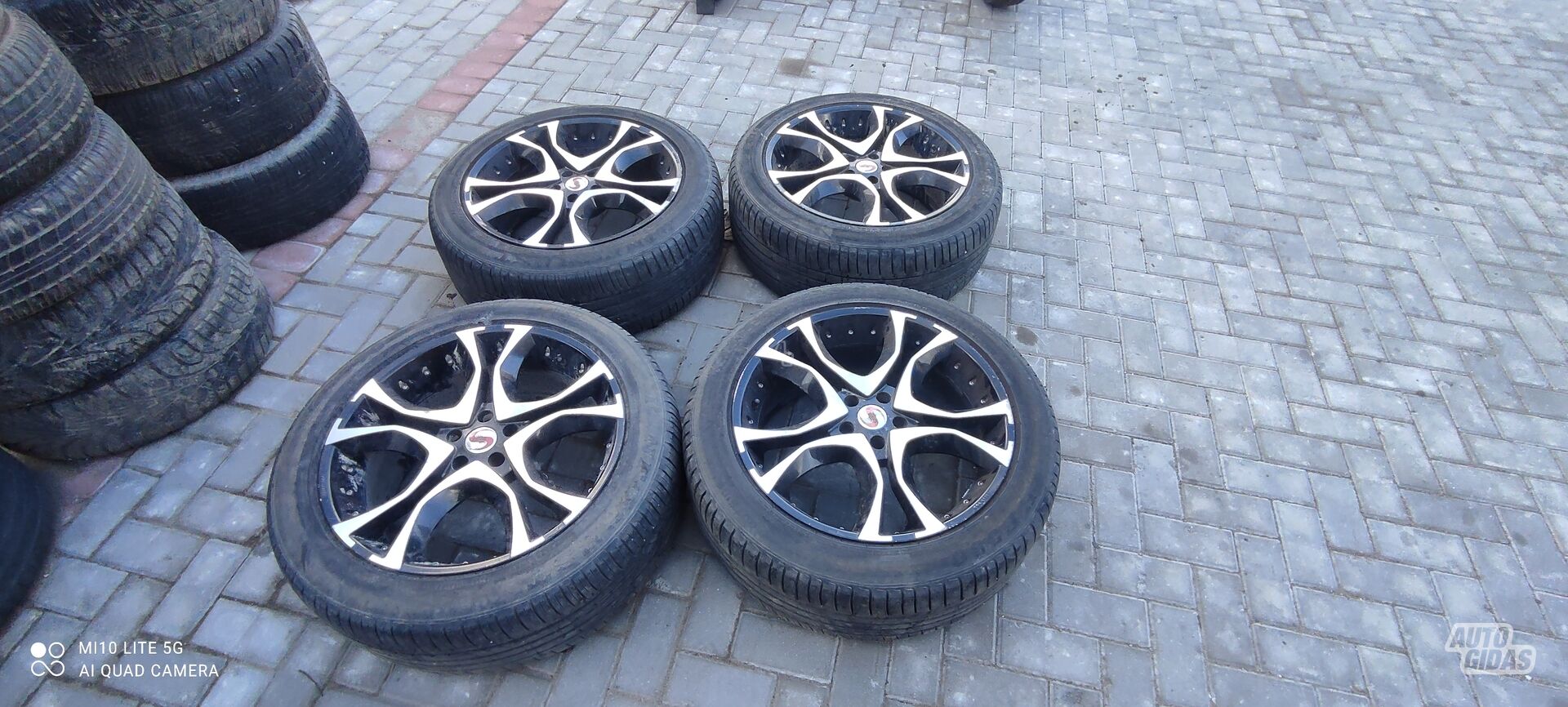 Q7 light alloy R20 rims