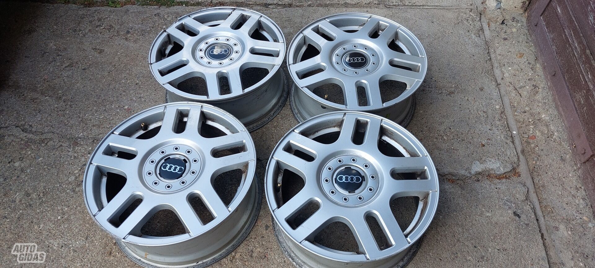 Light alloy R16 rims