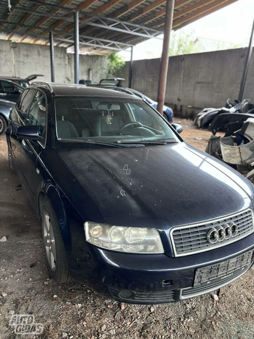 Audi A4 2004 г запчясти