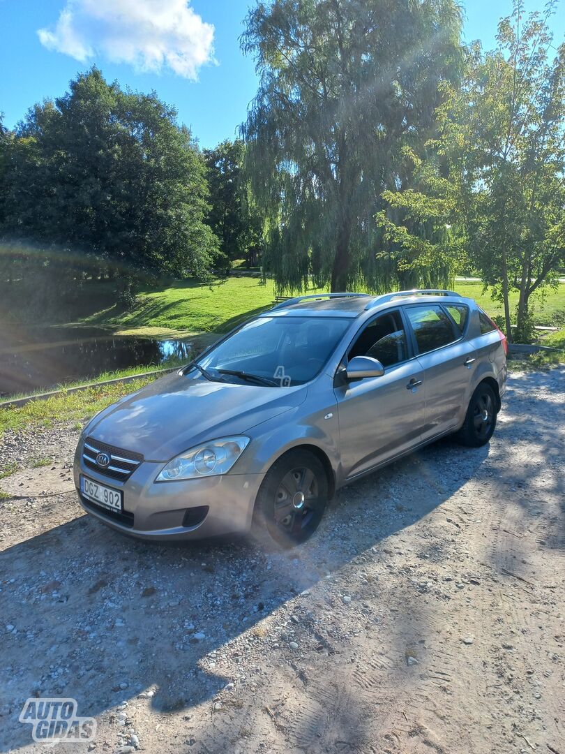 Kia Cee'd 2008 m Universalas