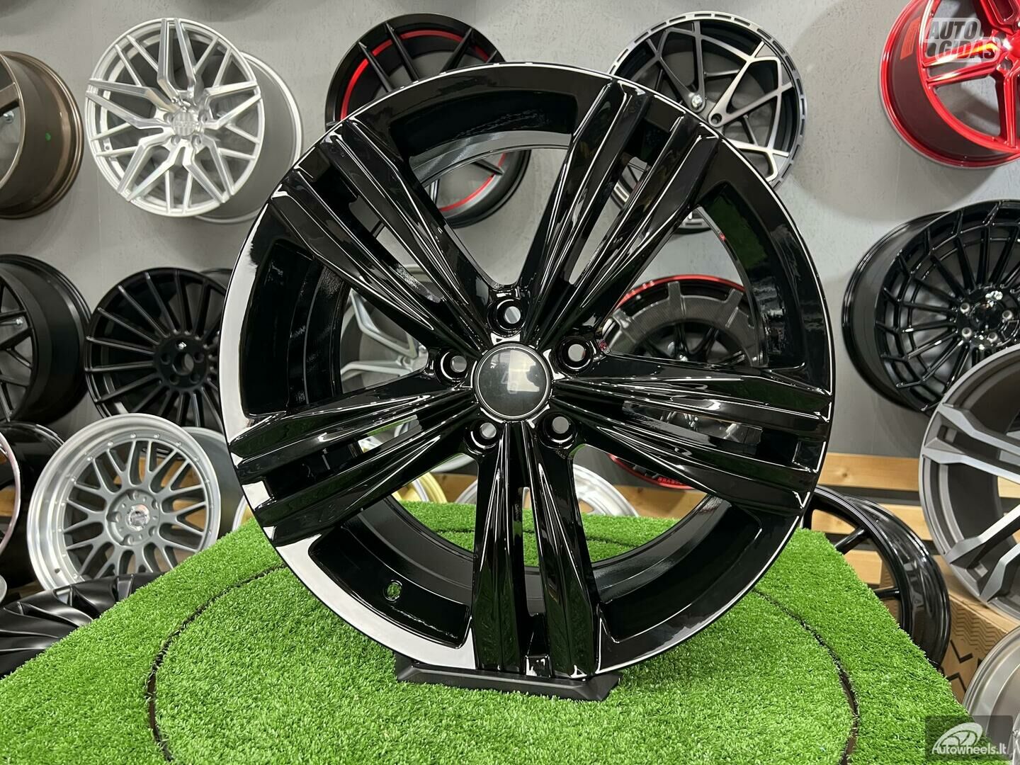 Autowheels VW Auckland Style Tiguan, Golf light alloy R17 rims