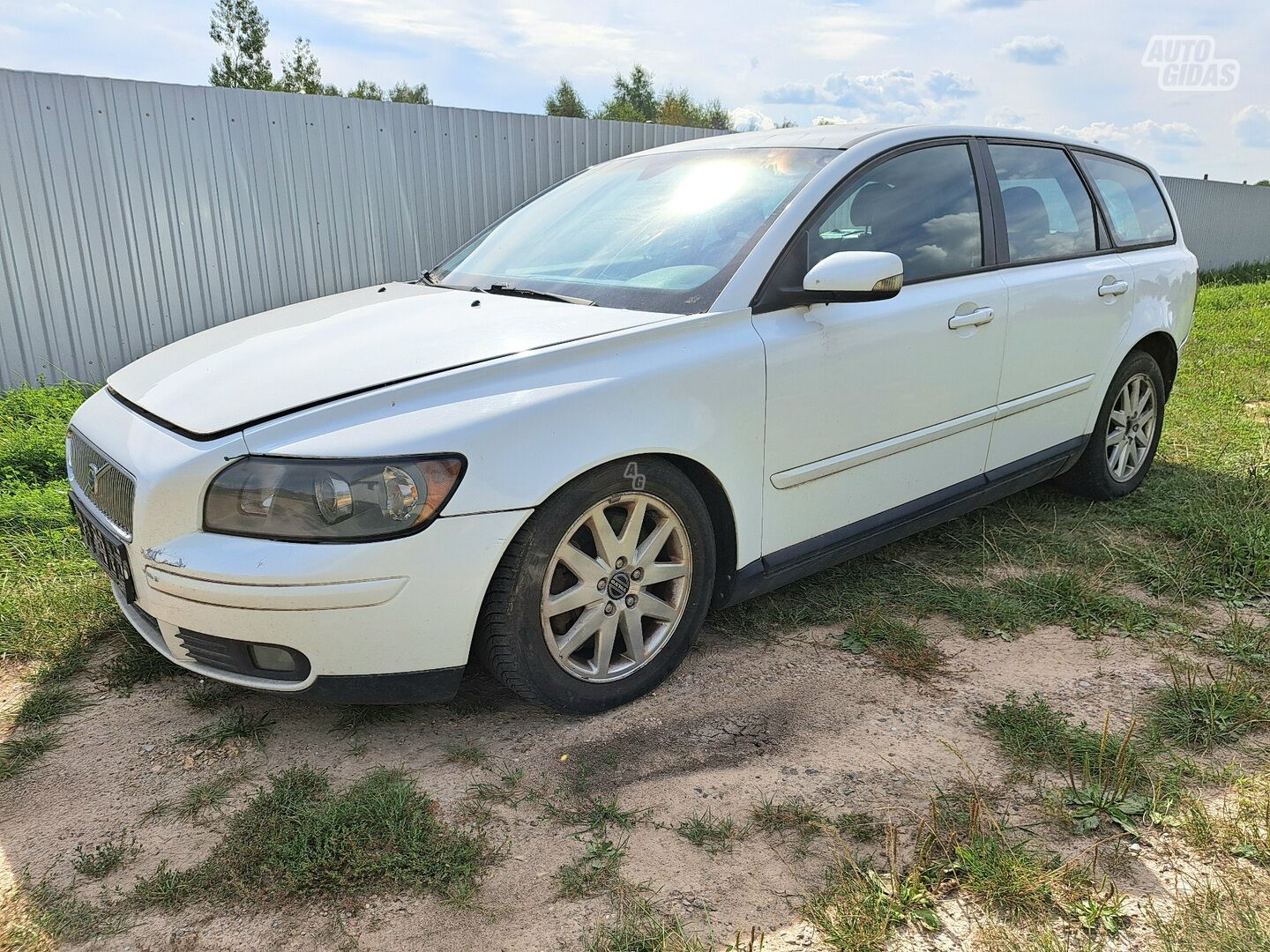 Volvo V50 2006 y parts