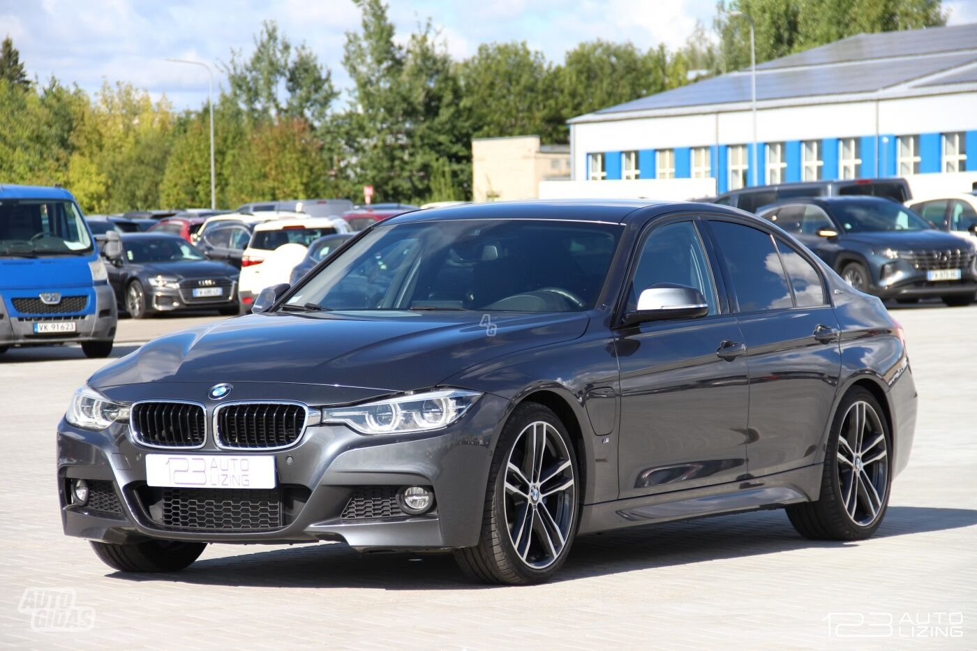 Bmw 330 2017 m Sedanas