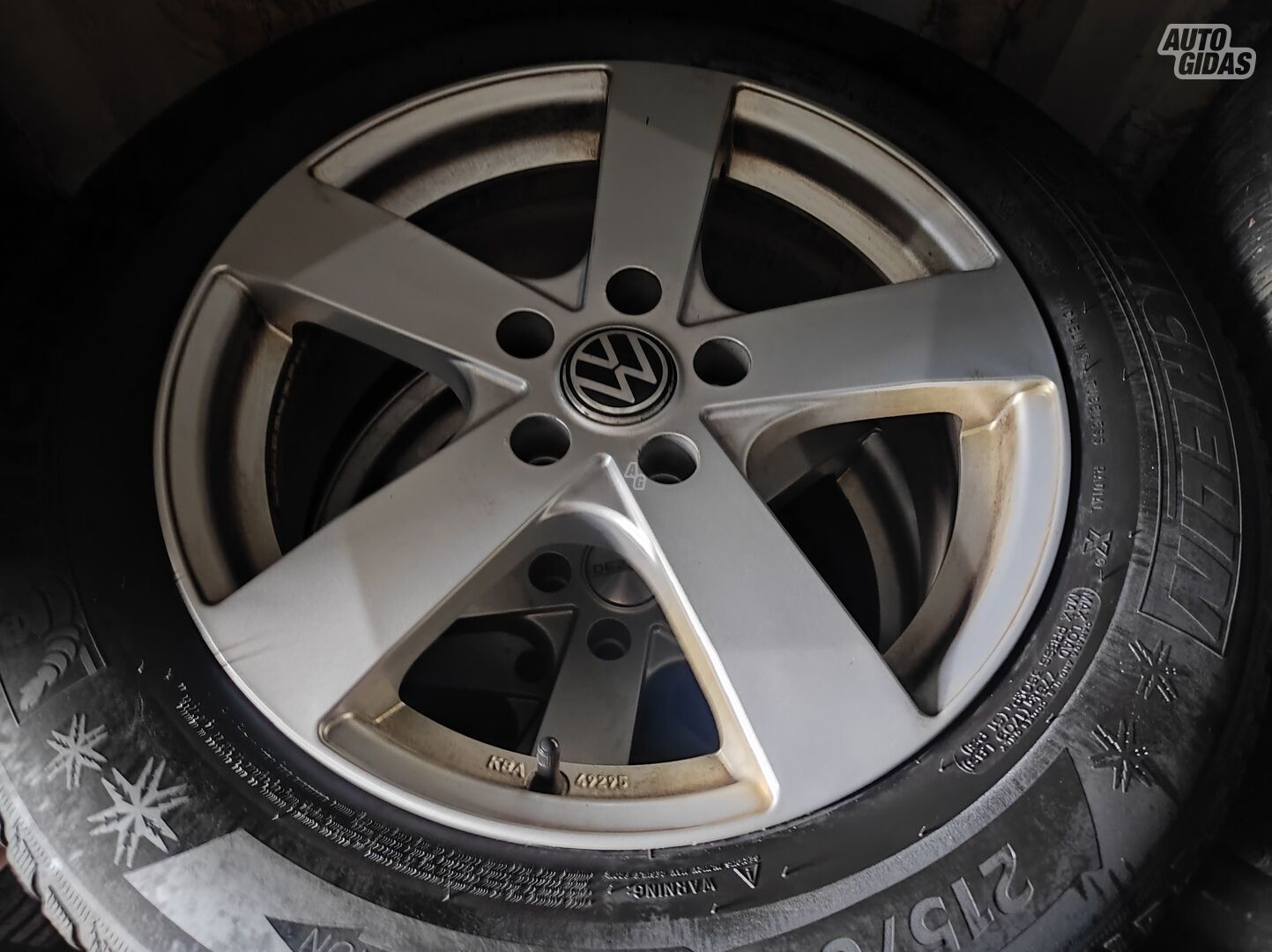 Volkswagen Tiguan light alloy R17 rims