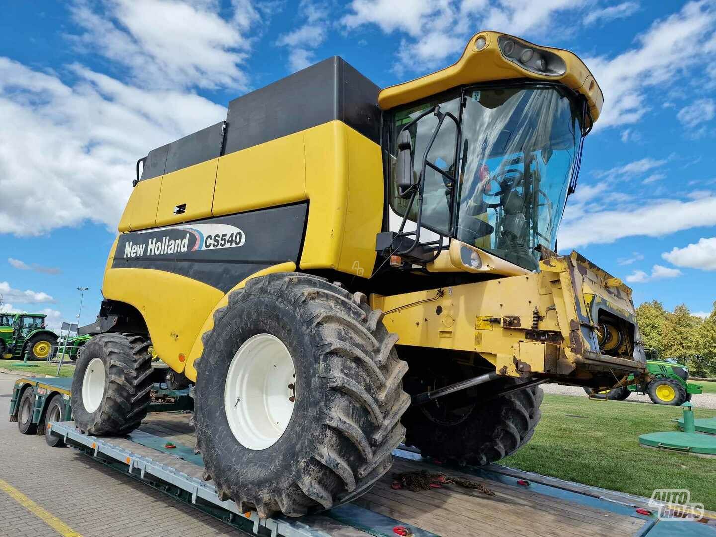 New Holland 2004 m Kombainas