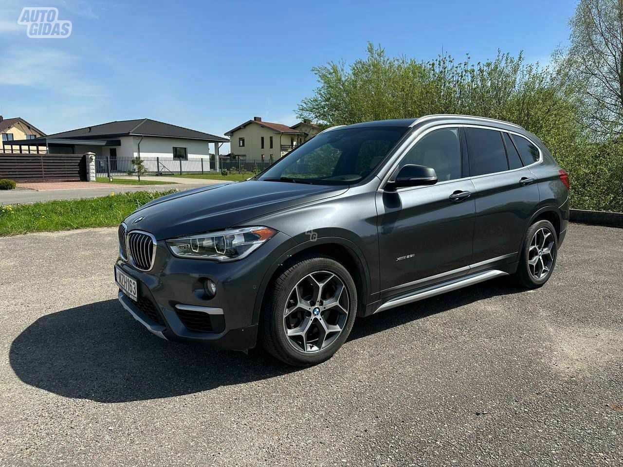 Bmw X1 2016 m Visureigis / Krosoveris