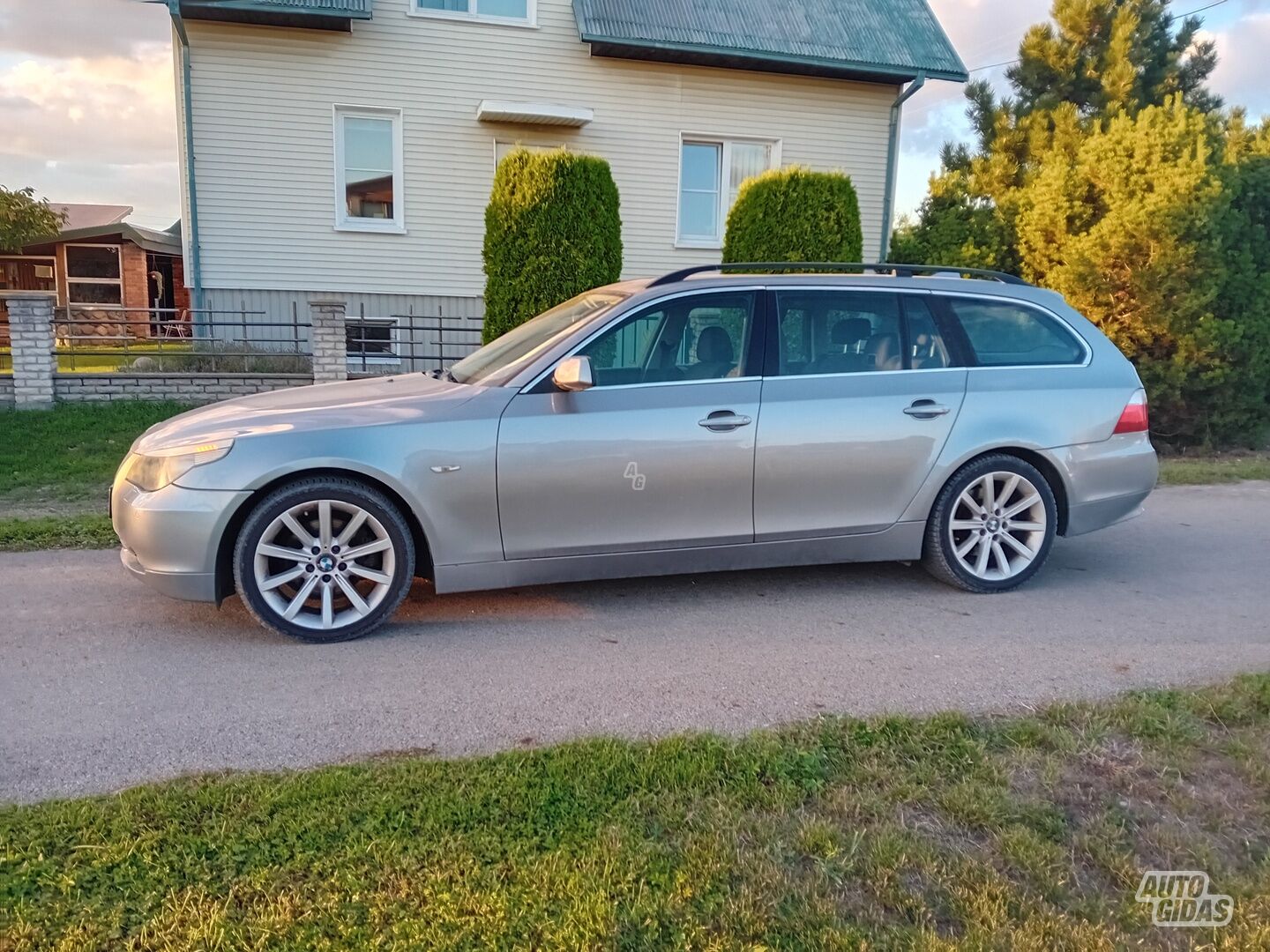 Bmw 525 2006 m Universalas