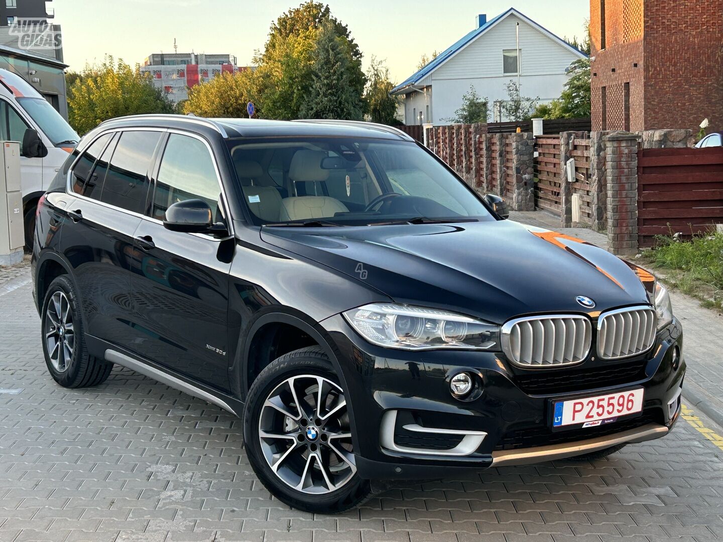 Bmw X5 2014 г Внедорожник / Кроссовер