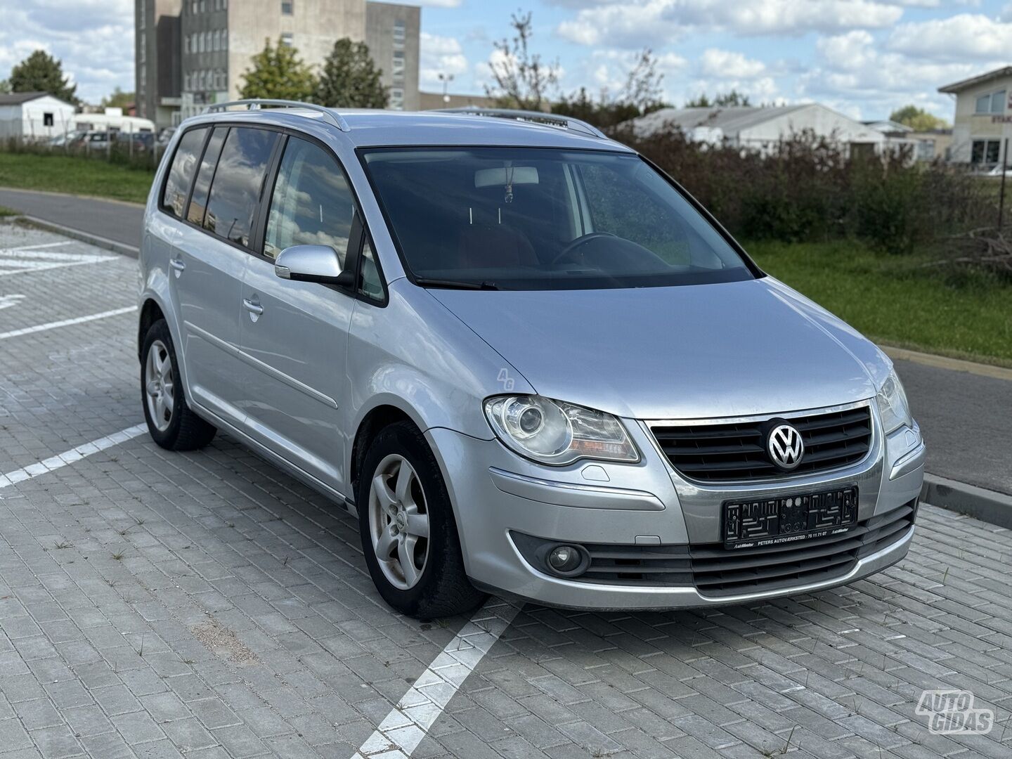 Volkswagen Touran TDI DPF Cross DSG 2007 г