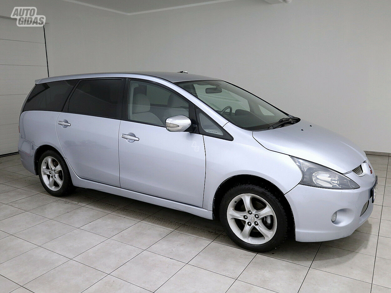 Mitsubishi Grandis 2004 y Van