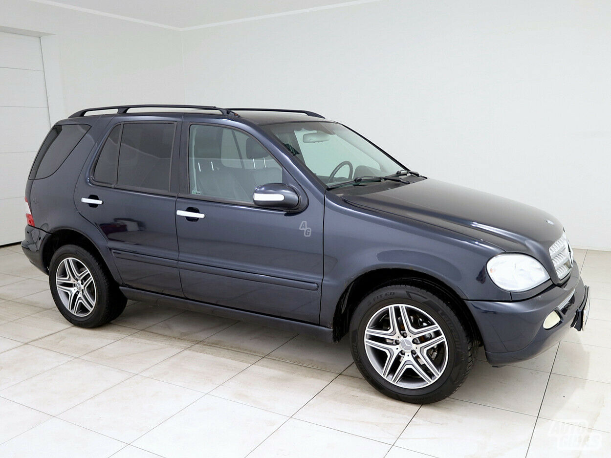 Mercedes-Benz ML 270 CDI 2000 y