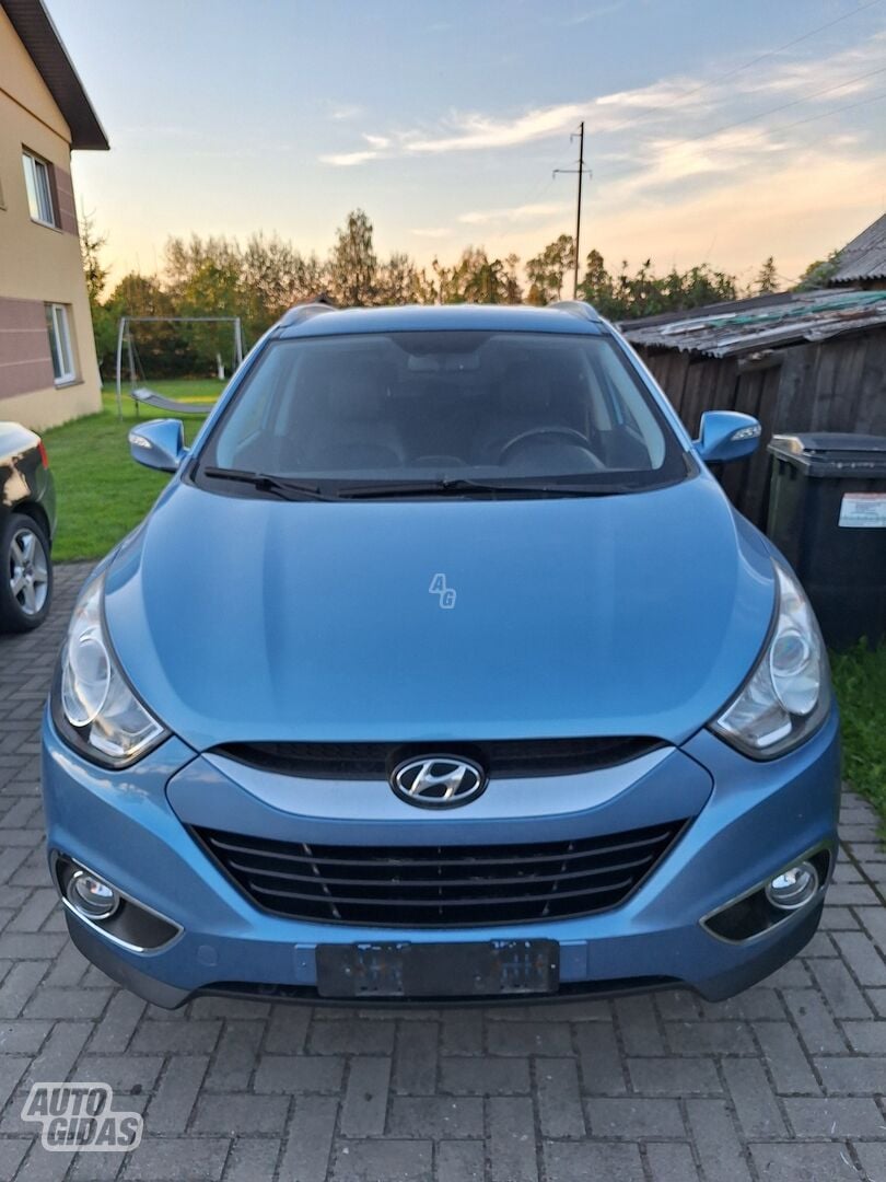 Hyundai ix35 2012 y Van