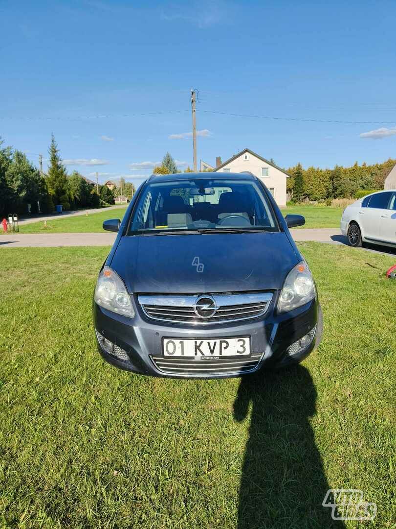 Opel Zafira B 2008 г