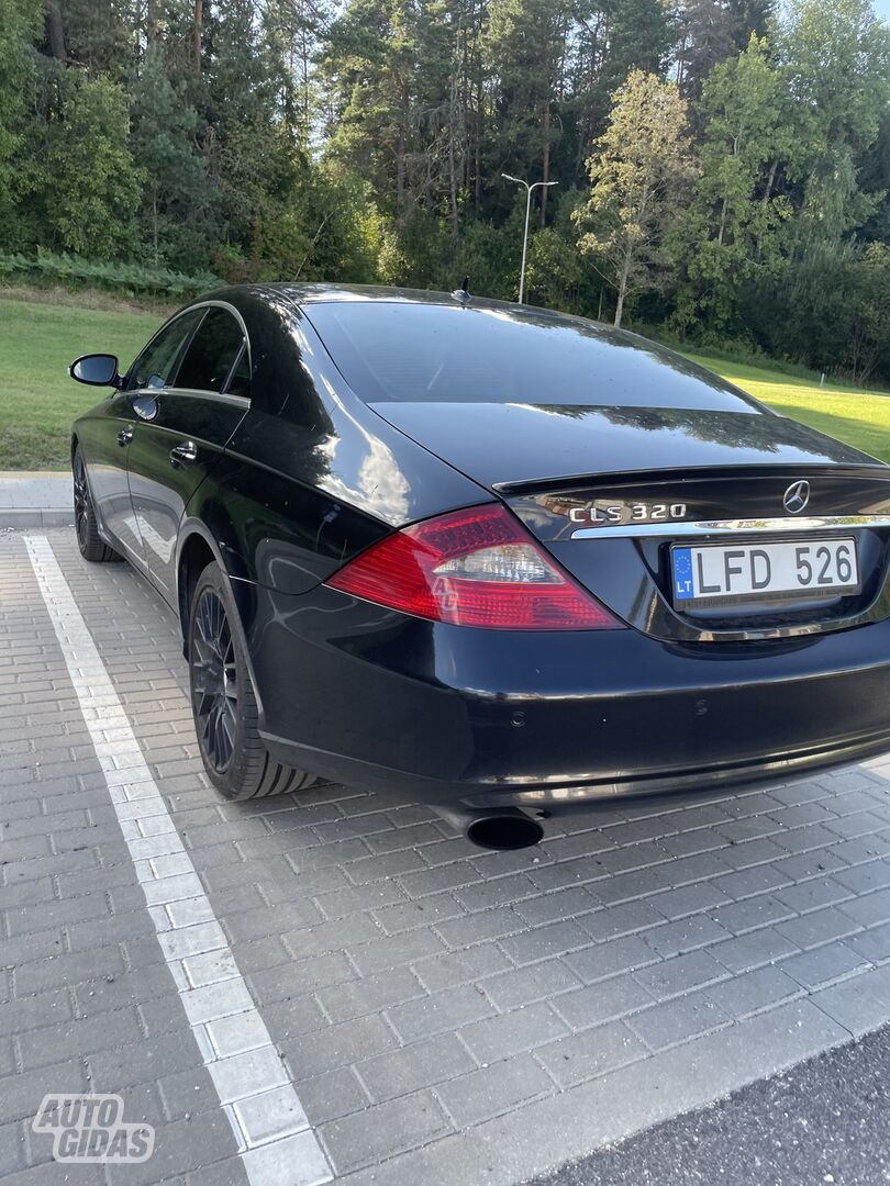 Mercedes-Benz CLS 320 2008 y Coupe