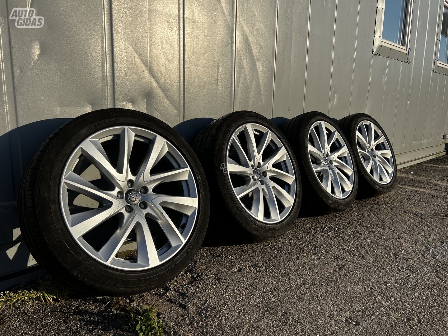 Light alloy R21 rims