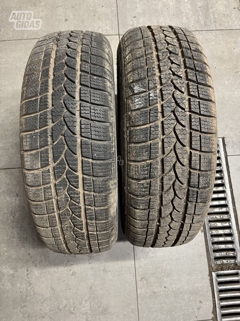 R14 universal tyres passanger car