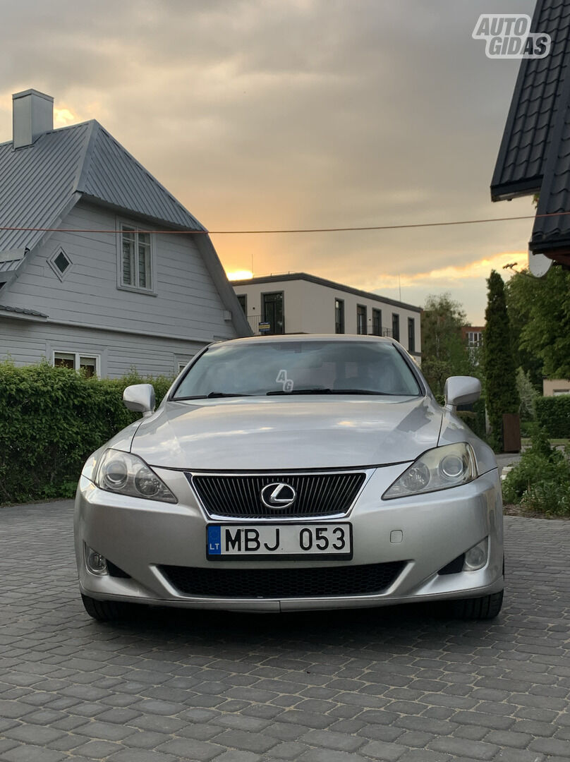 Lexus IS 220 2007 г Седан